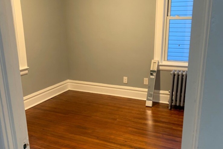 Building Photo - 142 Bellevue St