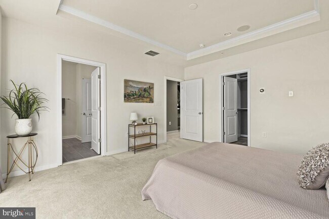 Building Photo - 120 Cambria Walk