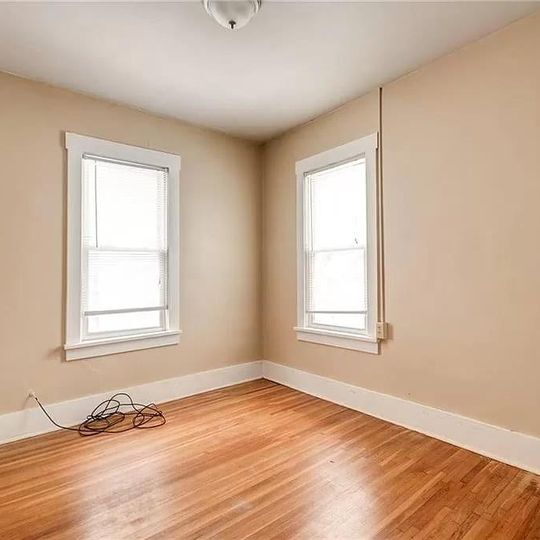 Building Photo - 328 Tennyson Ave