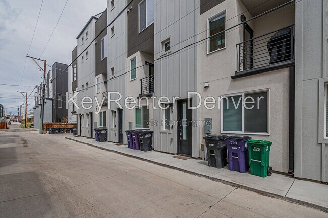 Building Photo - 3245 W 17th Ave