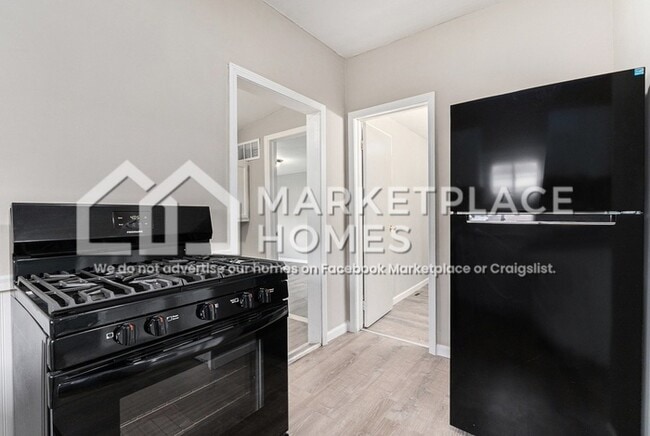 Building Photo - 16258 Semrau Ave