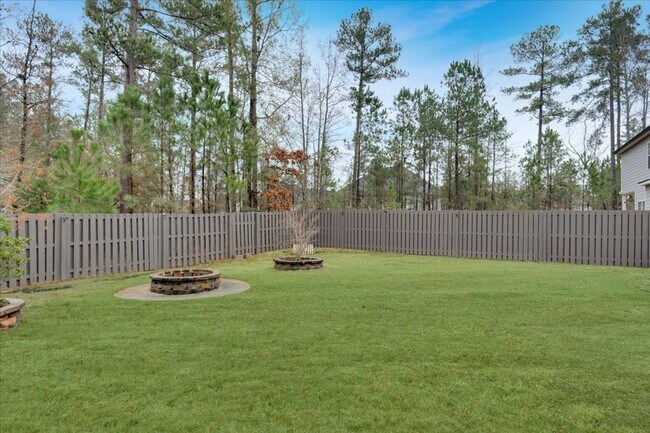 Building Photo - 1883 BEAUTIFUL HOME