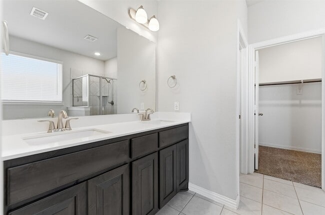 Building Photo - 1804 Star Fleet Dr