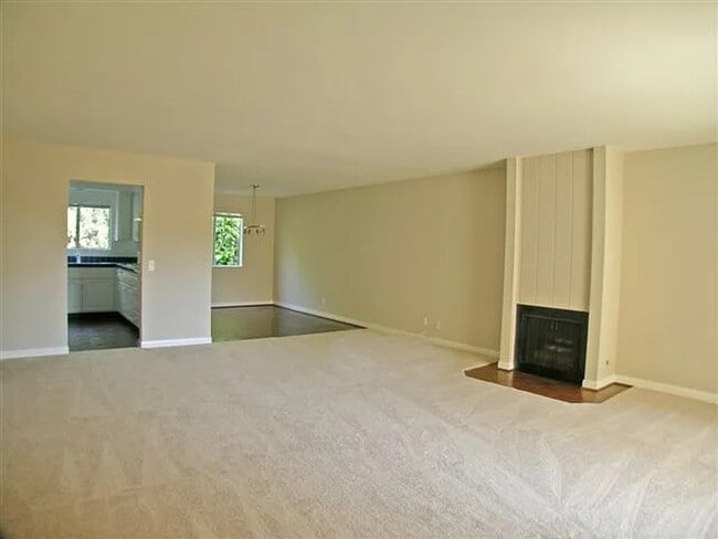 Building Photo - 56 Barranca Ave