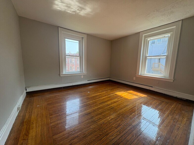 Building Photo - 279 Winthrop Ave
