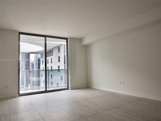 Building Photo - 77 SE 5th St