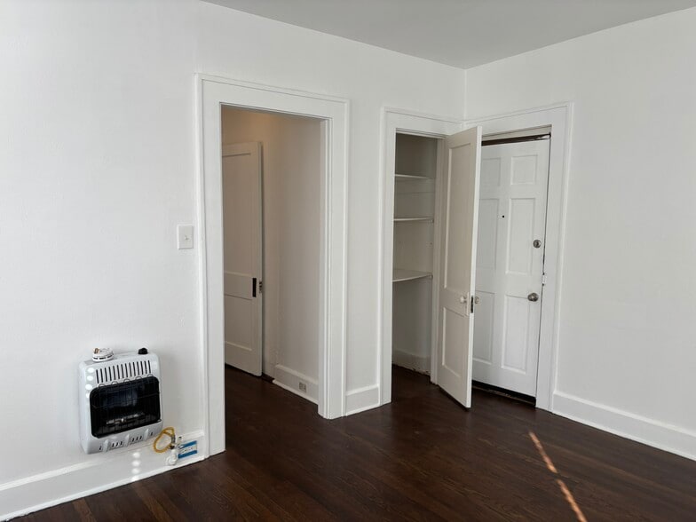 Building Photo - 5638 Richard Ave