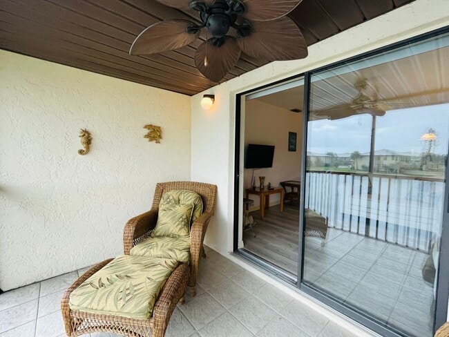 Building Photo - **TALA LAKES-55YR COMMUNITY**