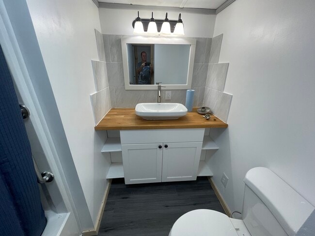 Building Photo - 22983 Seaspray Pl