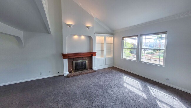 Building Photo - NOW AVAILABLE!! Gorgeous Two Story 3 Bedroom 3 Bath Perfect for Working From Home and Entertaining!