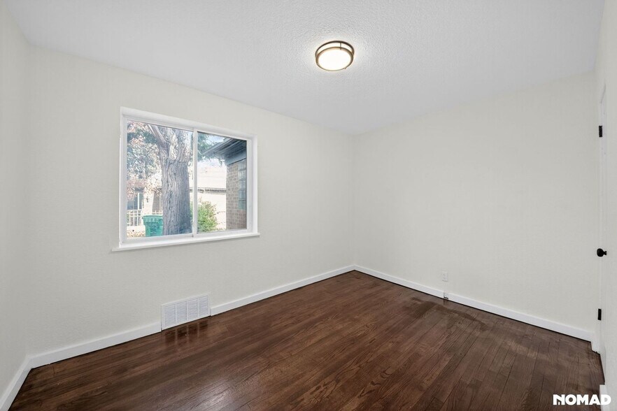 Building Photo - 1460 Elmira St