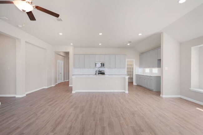 Building Photo - Beautiful 4-Bed, 3-Bath Single-Story Home ...