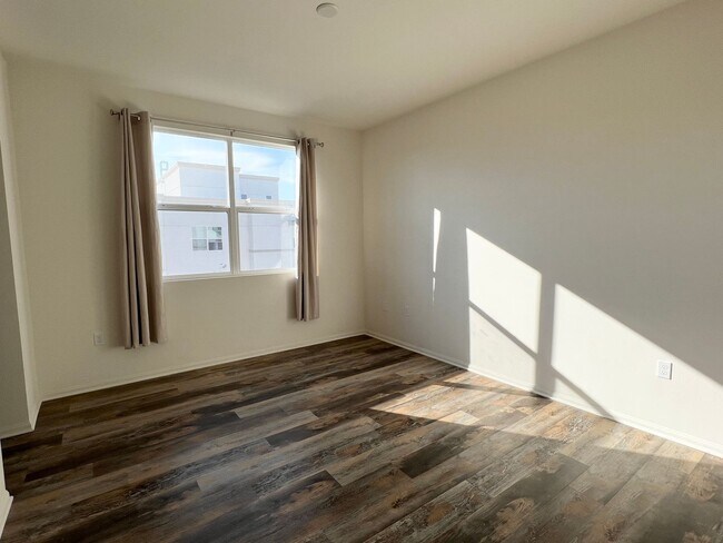 Building Photo - Luxury Living at Suwerte 2 Bedroom 2.5 Bat...