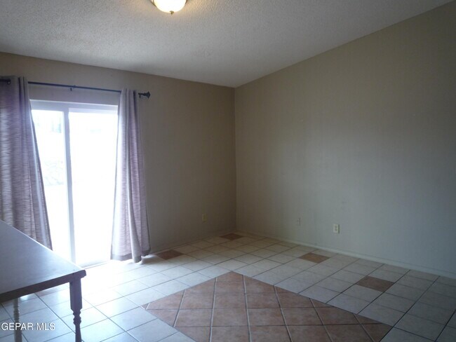 Building Photo - 11128 Wharf Cove Dr