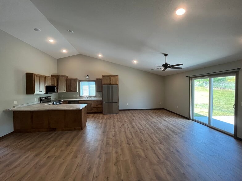Building Photo - 632 Veronica Ct