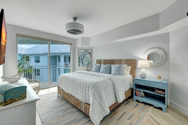 Building Photo - 875 NW Flagler Ave