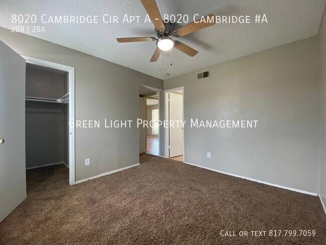 Building Photo - 8020 Cambridge Cir