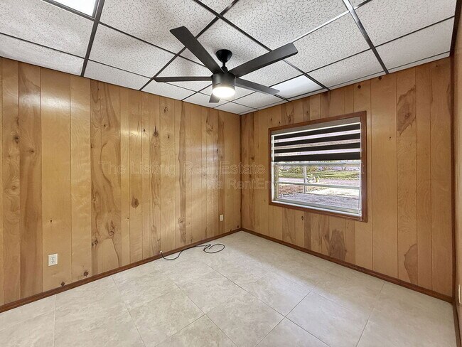 Building Photo - 4517 S Hesperides St