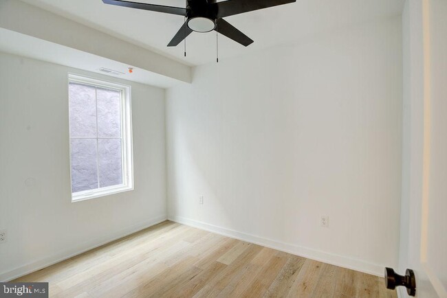 Building Photo - 513 McKean St