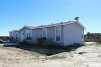 Building Photo - 3 Bed 2 Bath Home for Rent in Anza on 2 pl...