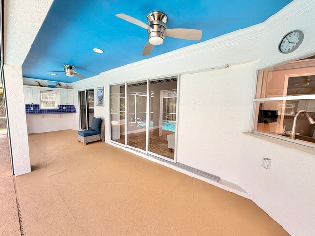 Building Photo - ** BERKSHIRE LAKES ** 3 BED / 2 BATH - SINGLE FAMILY - POOL HOME - GREAT LOCATION! - ANNUAL RENTAL