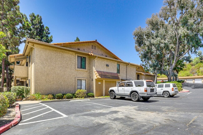 Building Photo - 265 Loma Alta Dr