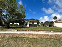 Building Photo - 3 Bed 2 Bathroom Home for Rent