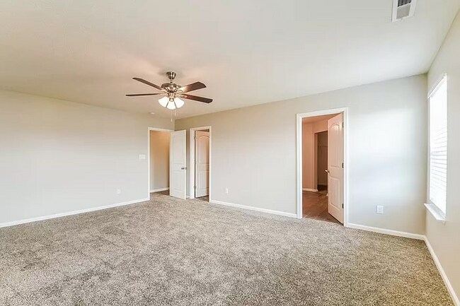 Building Photo - 1368 W Wyndstone Way