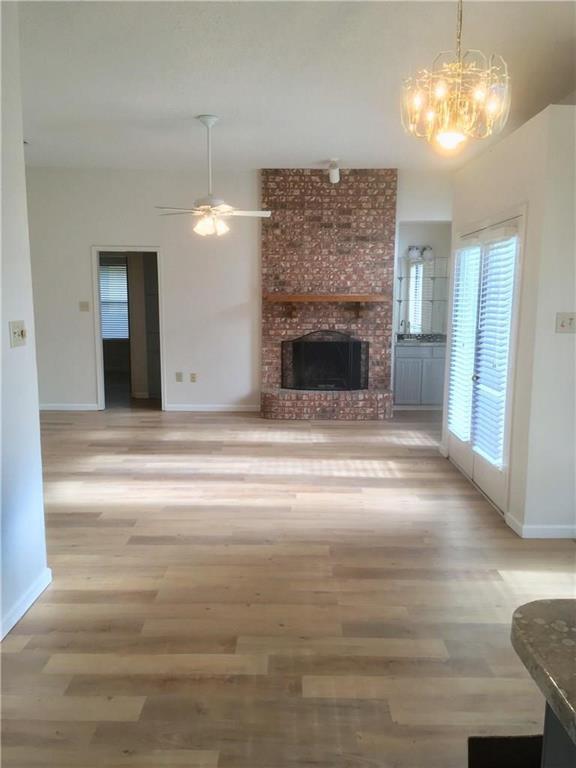 Building Photo - 1406 Briarcrest Dr