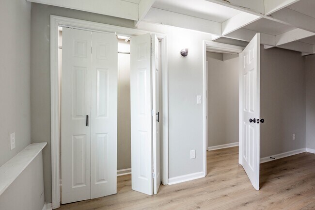 Building Photo - 90 Park St