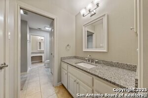 Building Photo - 7 Inwood Knoll