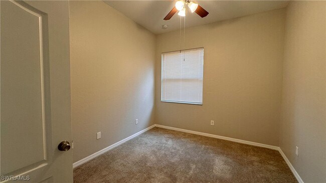 Building Photo - 10132 N Golden Elm Dr