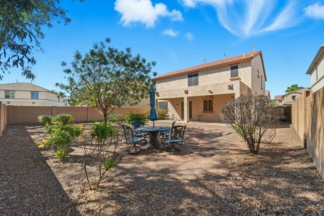 Building Photo - Spacious 3-Bedroom + Loft Home with Mountain Views in Stetson Valley