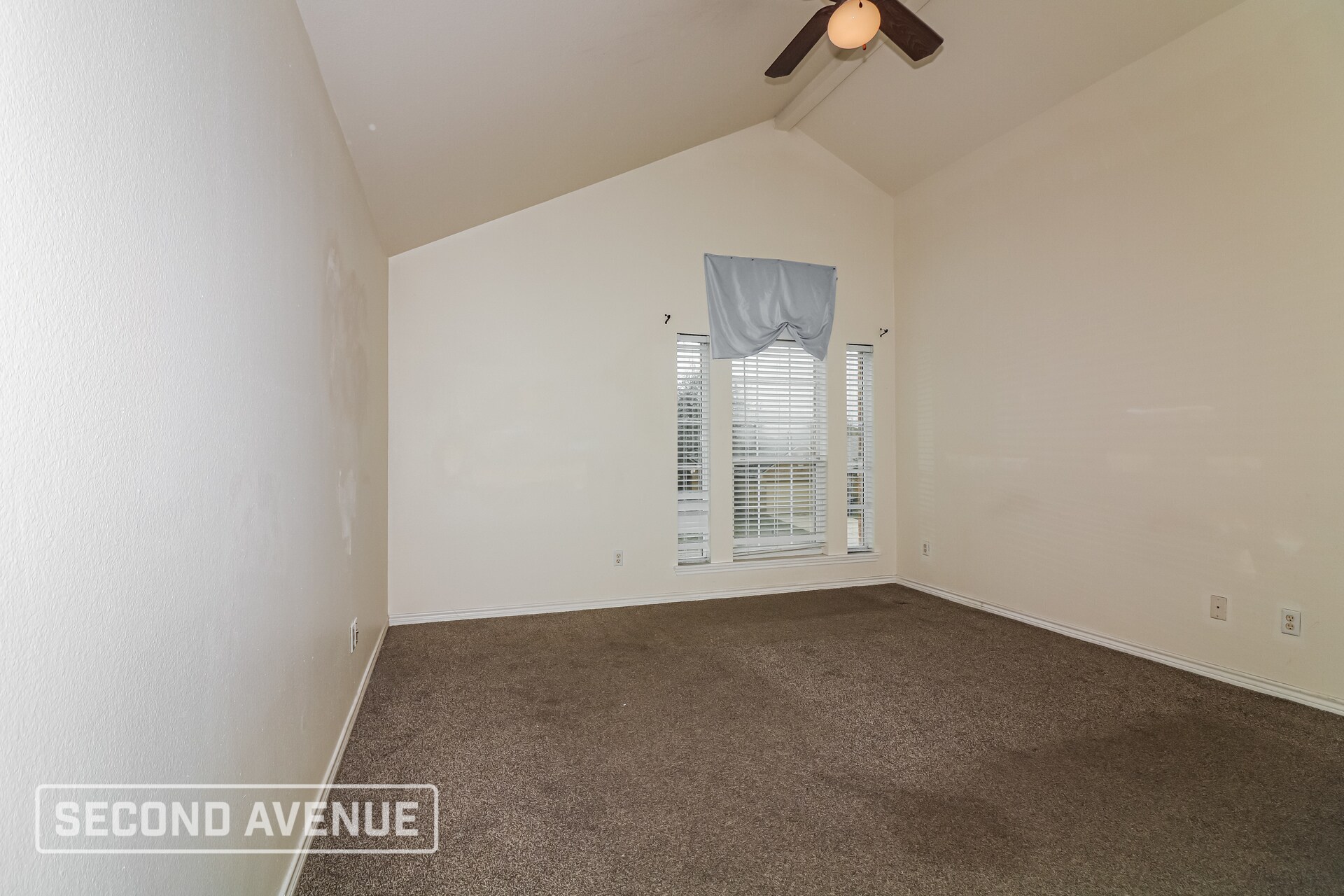 Building Photo - 6010 Suffolk Dr