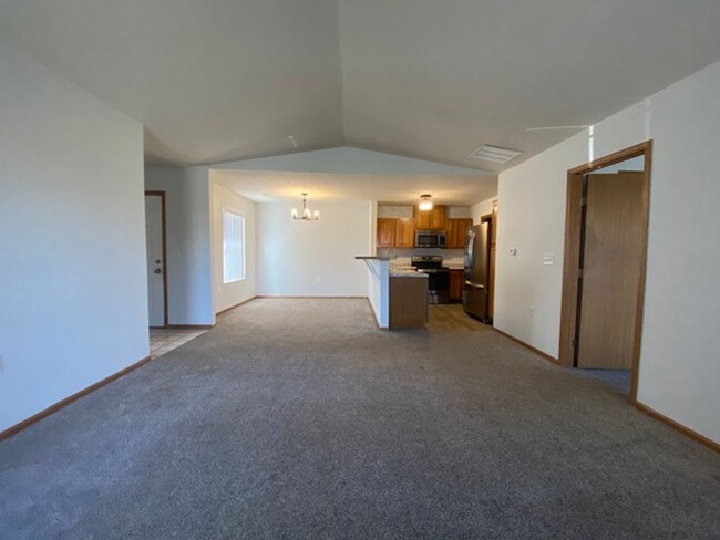 Building Photo - Two bedroom, Two Bath Condo in Springfield...