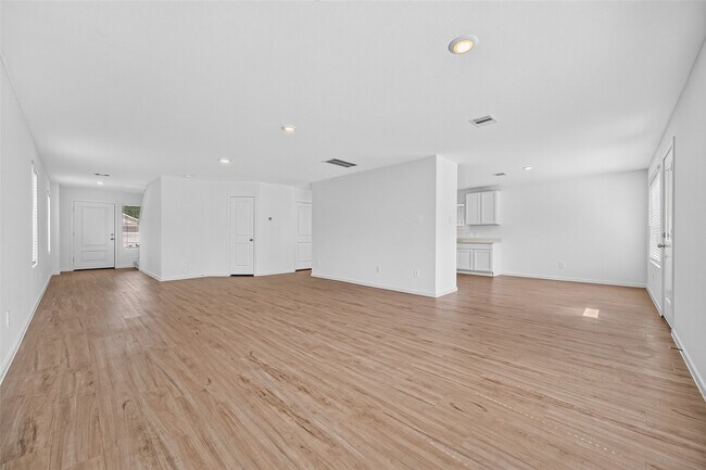 Building Photo - 17938 Becker Lndg Dr