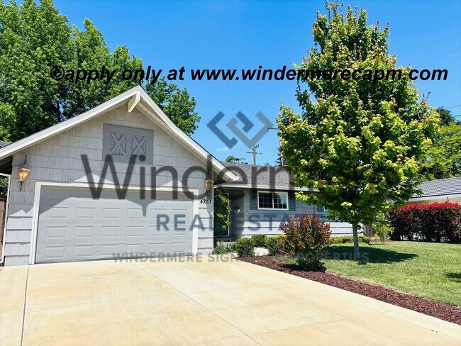 Building Photo - Beautiful 3BD/ 2BA Arden Arcade Home with Spacious Yard In Highly Desirable Location!