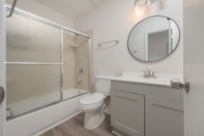 Building Photo - 126 Camellia Pl