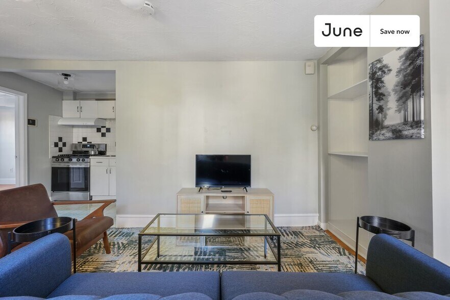 Building Photo - 14-18 Bacon Street