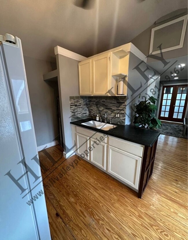 Primary Photo - Two Bedroom Upper — All Utilities Paid!