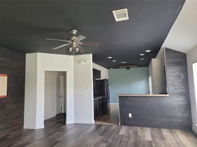 Building Photo - 121 Chalk Rd