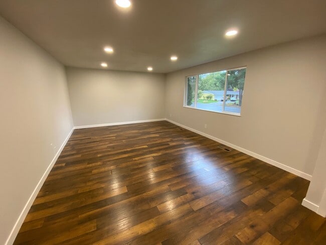 Building Photo - Woodland Creek Rambler on Corner lot with large yard