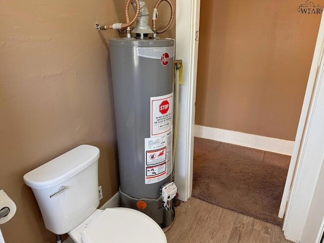 Building Photo - 1604 Britain St