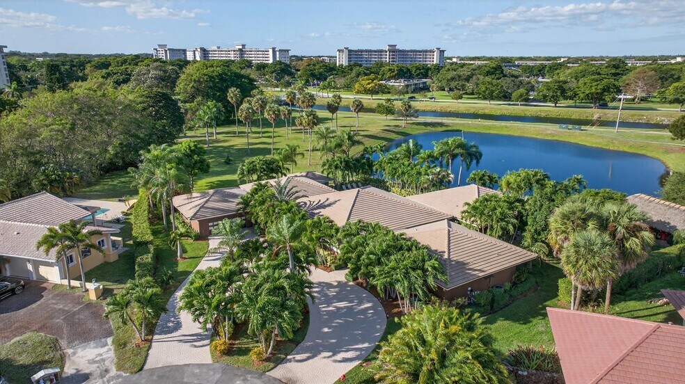 Building Photo - 3170 Estates Dr