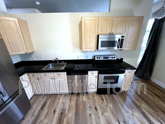 Building Photo - 5677 S Park Pl
