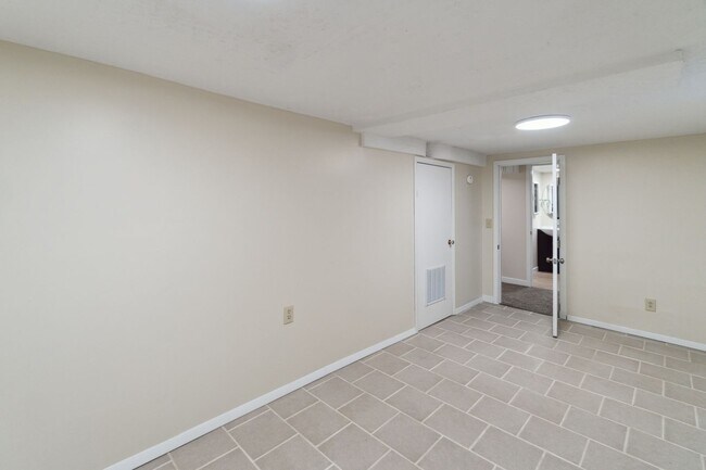 Building Photo - Single Family Home on Spokanes Sought Afte...