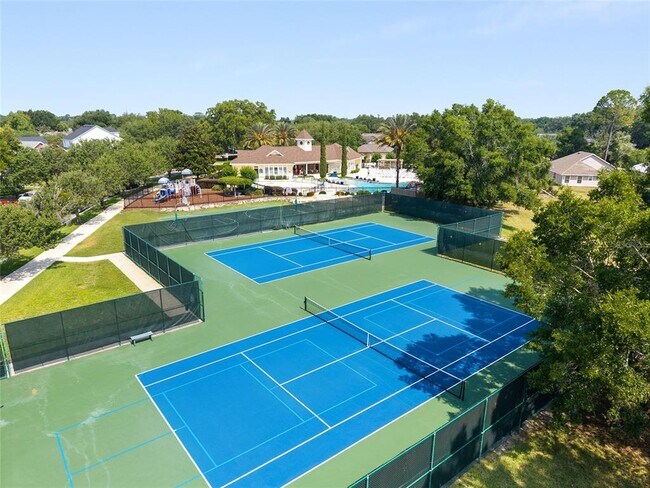 Building Photo - 8613 SW 76th Pl