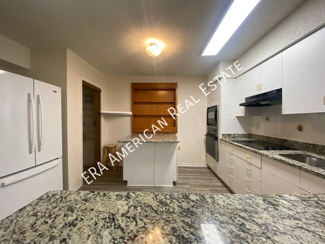 Building Photo - 925 Holbrook Cir