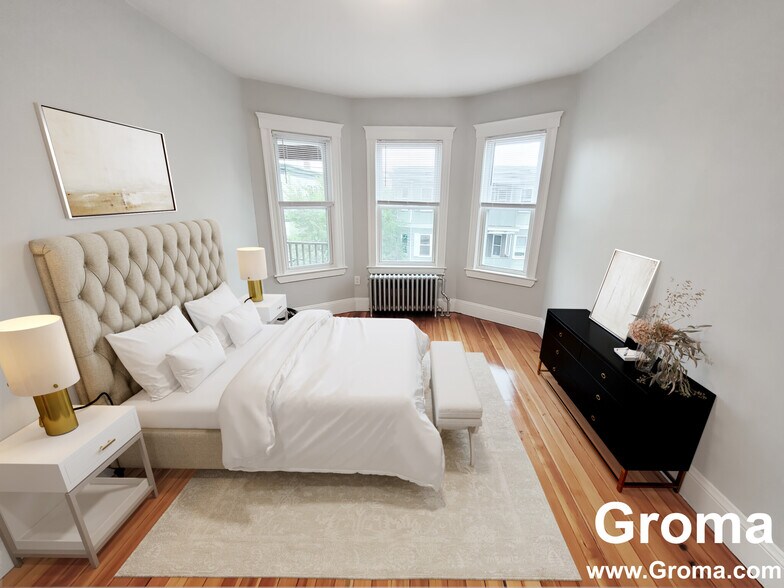 Building Photo - 108 Callender St