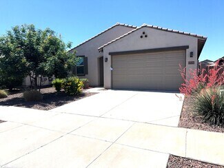 Building Photo - GORGEOUS MARLEY PARK 4 BEDROOM WITH TURF B...